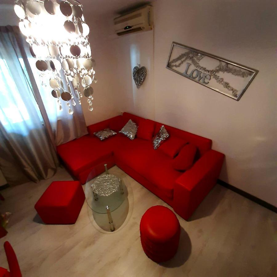 Apartmani Niki Hvar 赫瓦尔 外观 照片