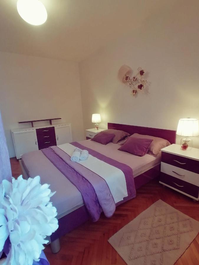 Apartmani Niki Hvar 赫瓦尔 外观 照片