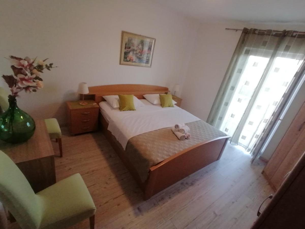 Apartmani Niki Hvar 赫瓦尔 外观 照片