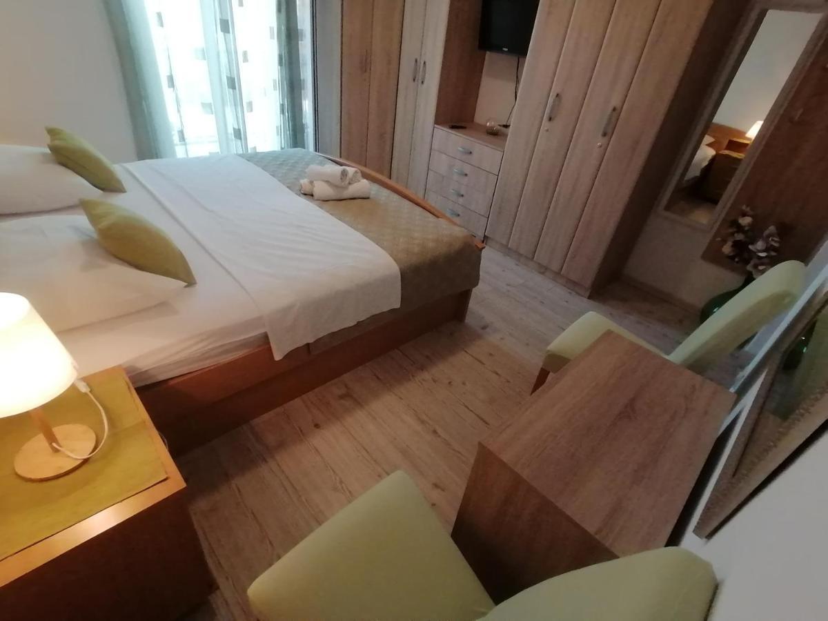 Apartmani Niki Hvar 赫瓦尔 外观 照片