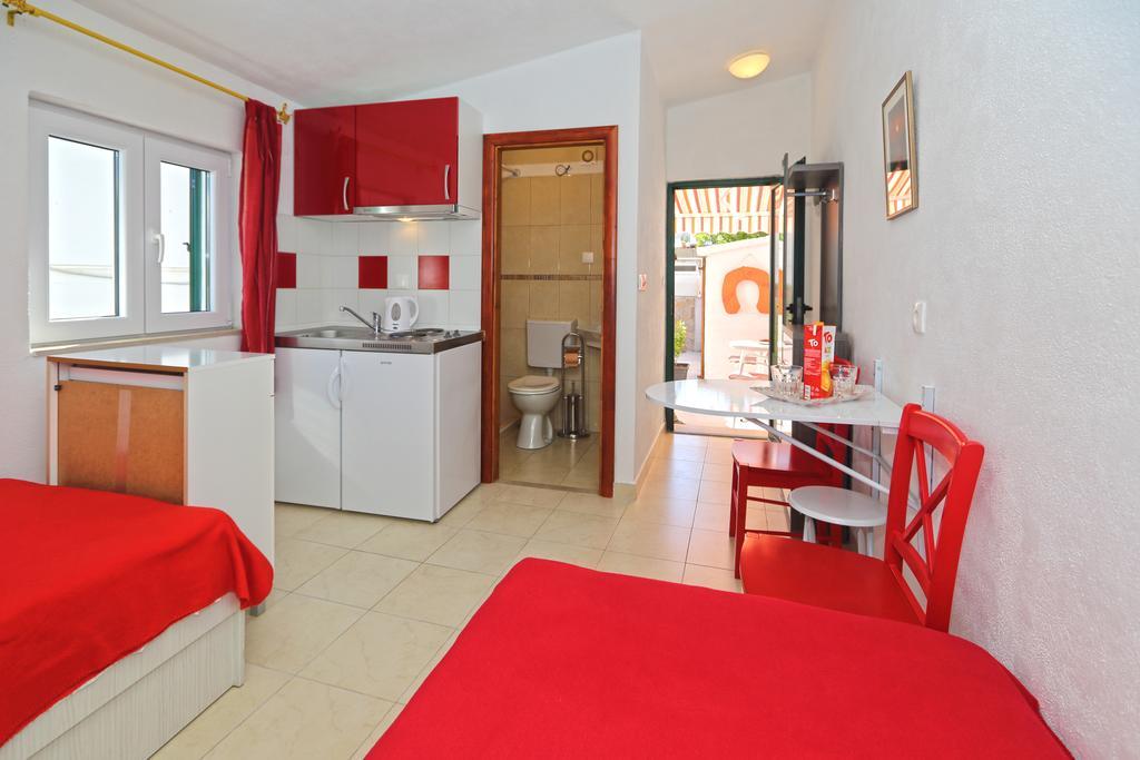 Apartmani Niki Hvar 赫瓦尔 外观 照片